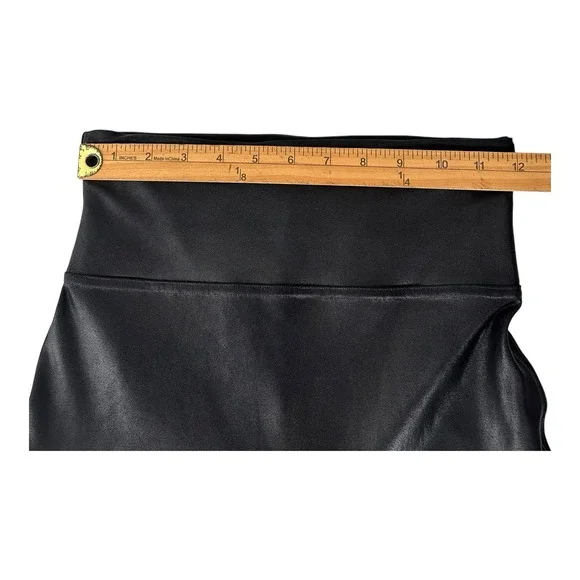 Spanx Black Faux‎ Leather Quilted Women Motto Stretch Leggings Size Small - Picture 9 of 16